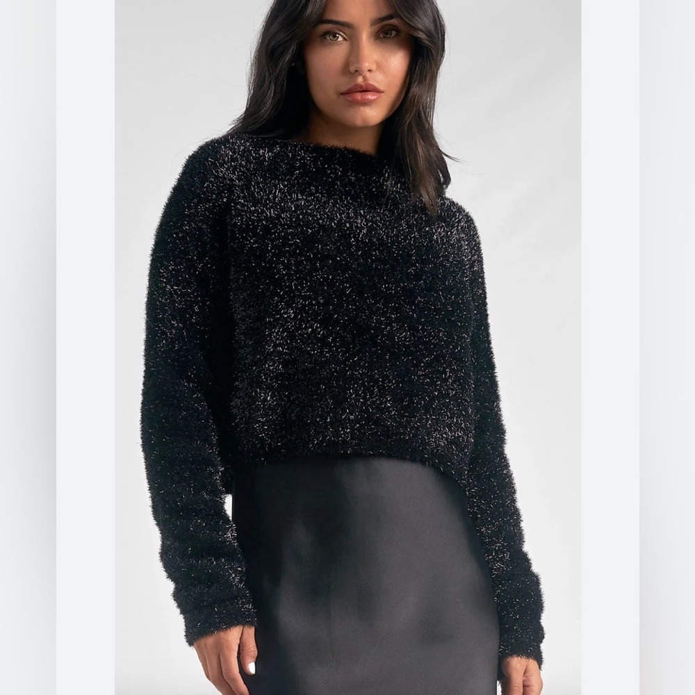 Elan metallic Eyelash Black Sweater‎ size small NWT